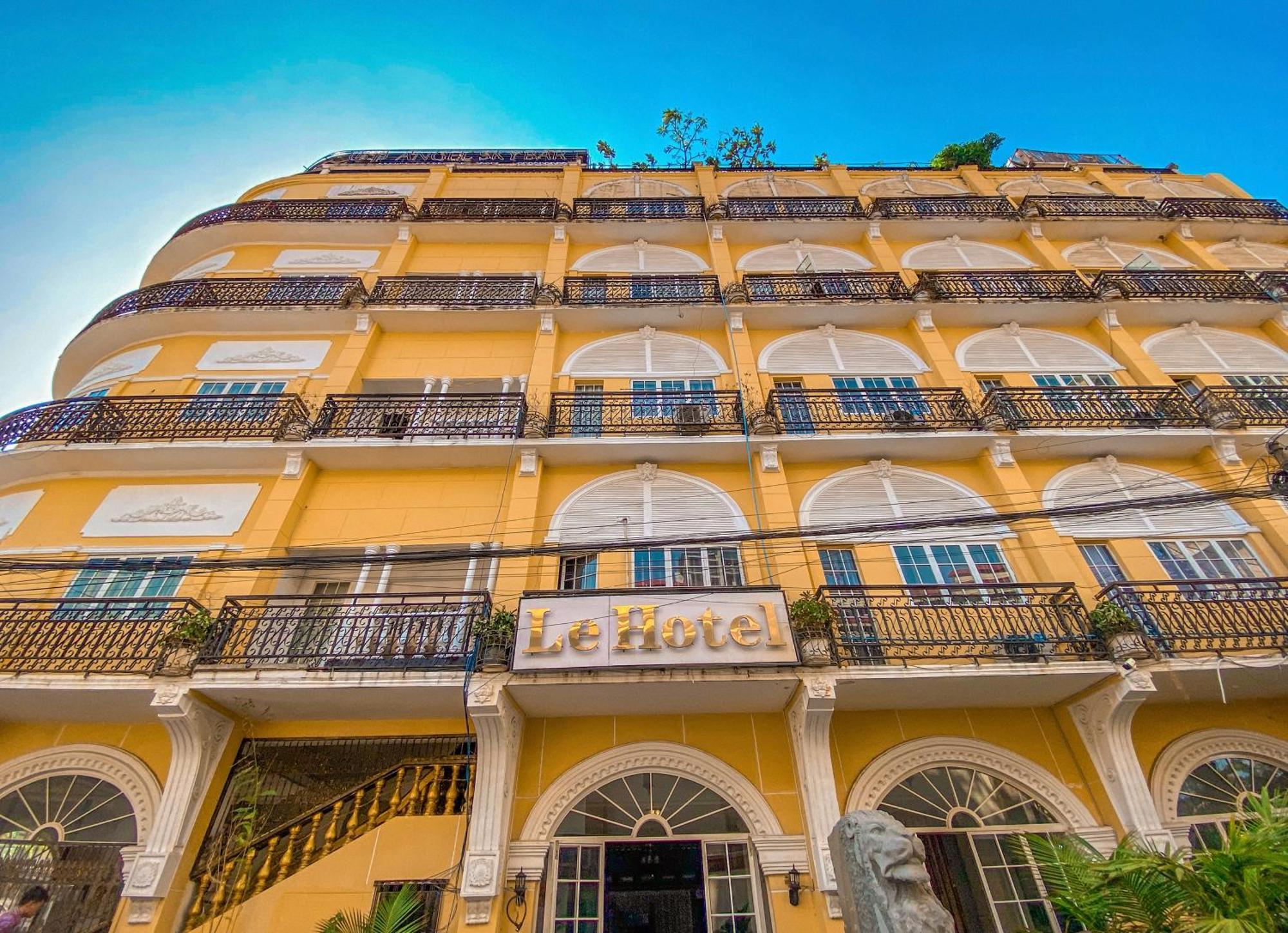 Le Casablanca Hotel Phnom Penh Esterno foto